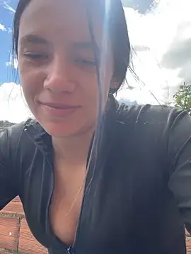 Stripchat Watch Live Sex Cams of Marianahb-e