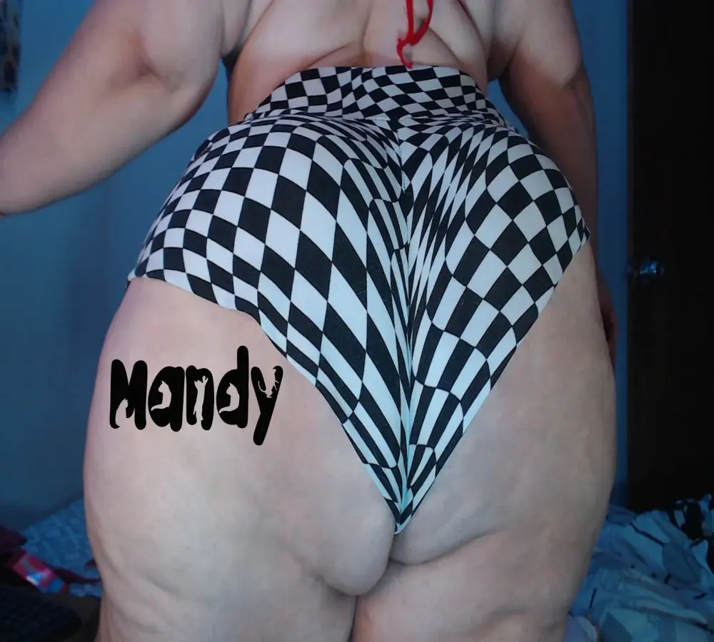 MANDY_BIG_BOOT