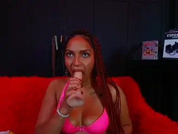 Stripchat Free Porn Cam of Briana_pratt