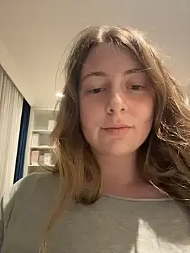 Stripchat Live Sex Cam of curvyflawless