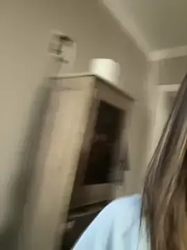 Stripchat Watch Live Sex Cams of MiraKisss