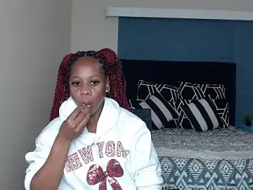 Stripchat Adult Video Chat of QUEENMANDYY