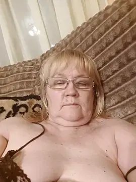 Stripchat Adult Webcam of Violet5364