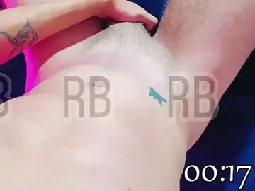 Stripchat Live Sex Cam of nicolatinboy