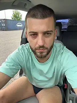 Stripchat Watch Live Sex Cams of Pablo_Hornyguy95