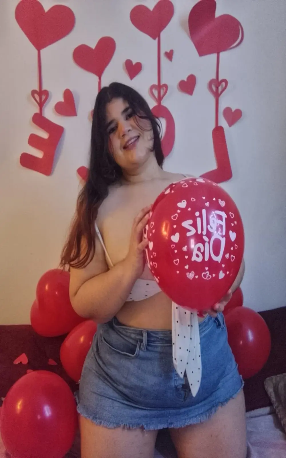 Emilie_Jones