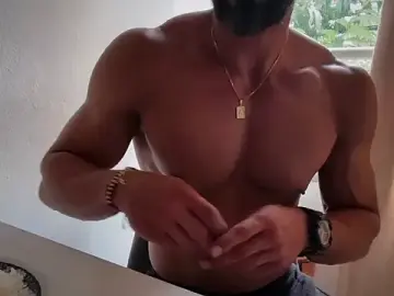 Stripchat Nude Webcam of romeolovedark