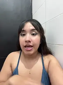 Stripchat Free Porn Cam of Samantthaescobar