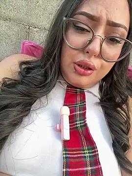 Stripchat Live Porn of MileyGia