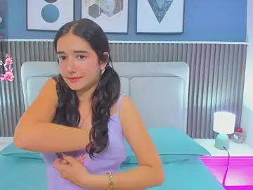 Stripchat Live Porn of Ivy_petit