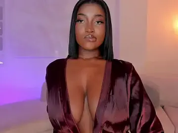 Stripchat Live Sex of SavannahStorm