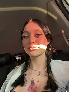 Stripchat Live Sex of Melissa_crazy