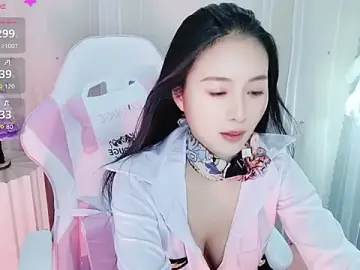 Stripchat Free Live Porn of OvObbit_