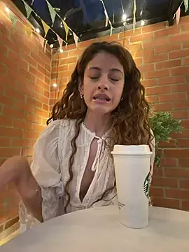 Stripchat Adult Video Chat of alana15