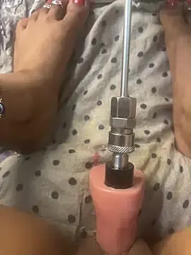 Stripchat Free Porn Cam of HOTTY-TINA