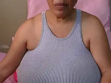 Stripchat Free Live Porn of DairyQueen2