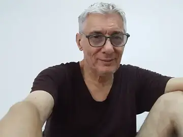 Stripchat Best live sex cam show of BIGUNCUTHARDCOCK