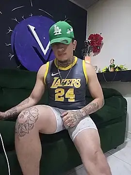 Stripchat Best live sex cam show of Valentino_dominusSexx
