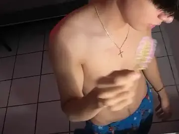 Stripchat Live Sex Cam of Alesexito