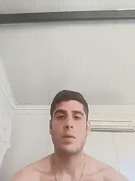 Stripchat Live Sex Cam of arenn1997