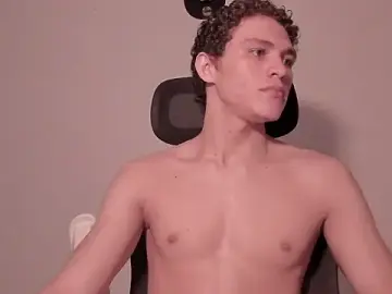 Stripchat Live Sex Cam of laurent_nova