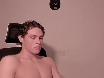 Stripchat Live Porn of laurent_nova