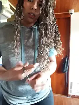 Stripchat Free Porn Cam of Ivon_C