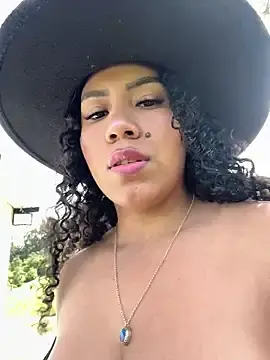 Stripchat Live Sex of serena_willow
