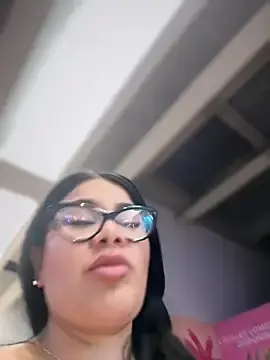 Stripchat Live Sex of Issane_Peru