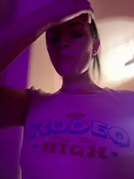 Stripchat Watch Live Sex Cams of KarissaChantelle