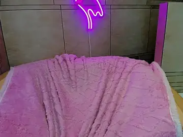 Stripchat Watch Live Sex Cams of Carolina-sky