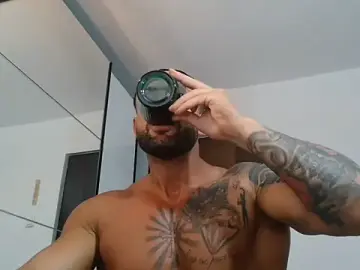 Stripchat Live Porn of Magnificmuscles89