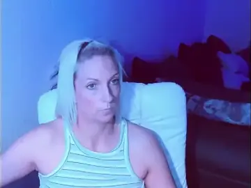 Stripchat Free Porn Cam of SexyJulia21