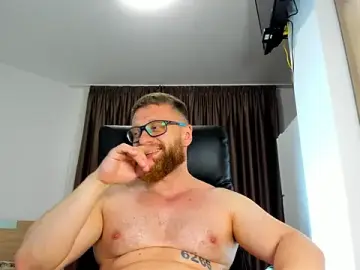 Stripchat Free Porn Cam of Findom_guy