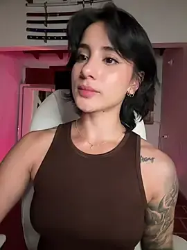 Stripchat Sex Cam of Ale_Lewis