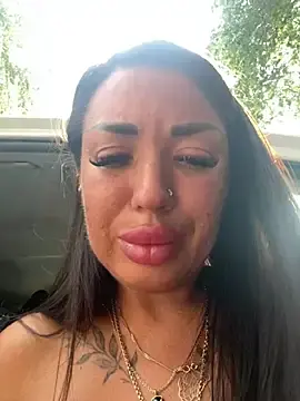 Stripchat Live Sex of RuslanaXX
