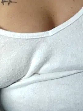 Stripchat Free Live Porn of Molly_newman6