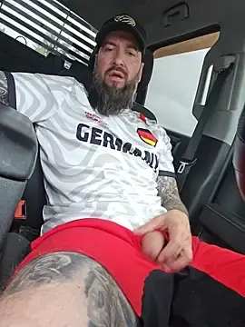 Stripchat Best Webcam of Beardedtattood