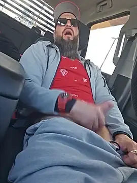 Stripchat Sex Cam of Beardedtattood