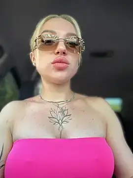 Stripchat Live Porn of pinkstar_
