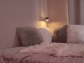 Stripchat Free Live Porn of KatBigBum