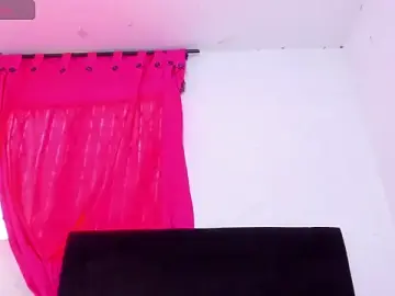 Stripchat Live Sex of KarlyeKloss