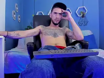Stripchat Nude Webcam of harold_777