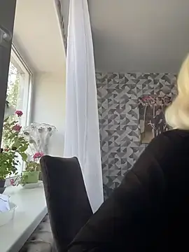 Stripchat Live Sex Cam of MerlinDave