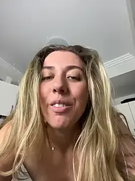 Stripchat Adult Webcams of Aussielulu