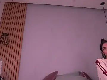 Stripchat Free Porn Cam of mia-reeves