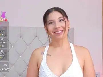 Stripchat Live Sex Cam of Ashley-Whitee