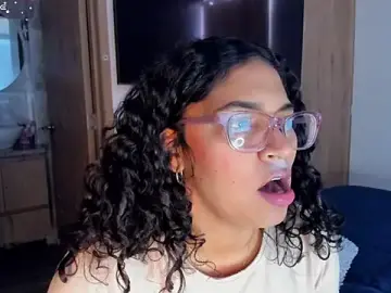Stripchat Free Porn Cam of iriss_25