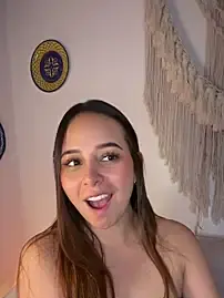 Stripchat Adult Webcam of Naughty_hanna1