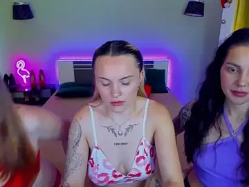 Stripchat Watch Live Sex Cams of MagicEyess
